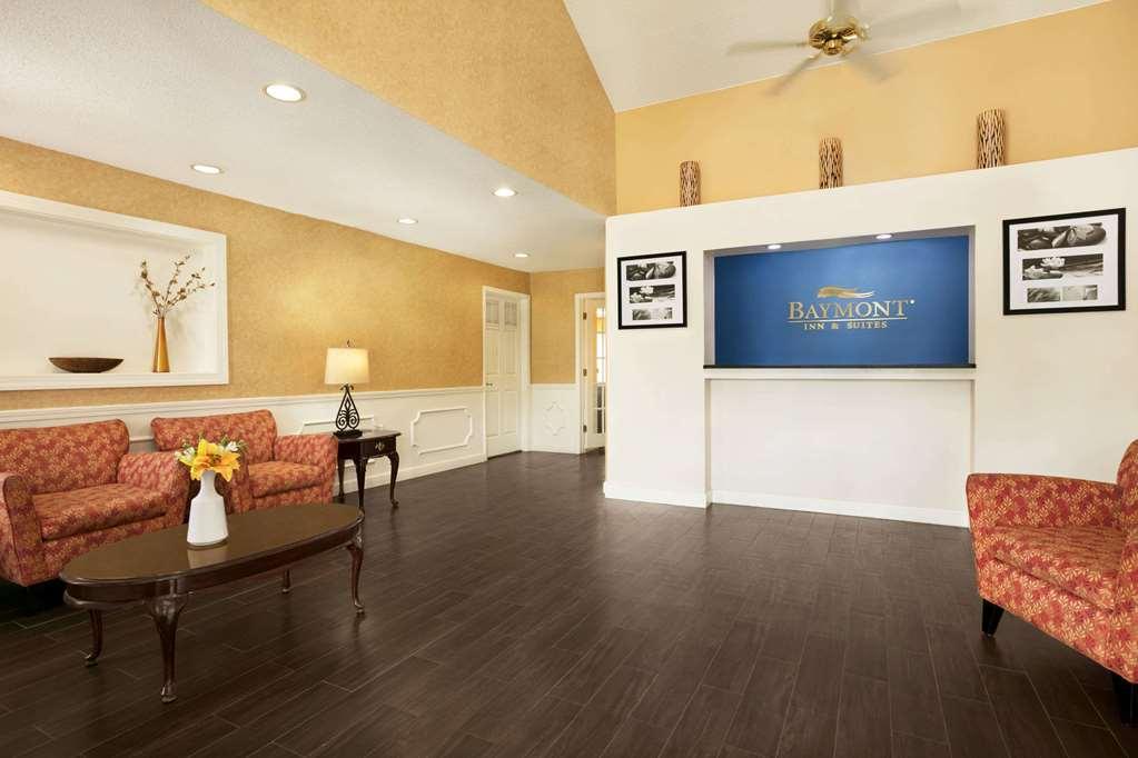 Baymont By Wyndham Kingsland Hotel Interior photo